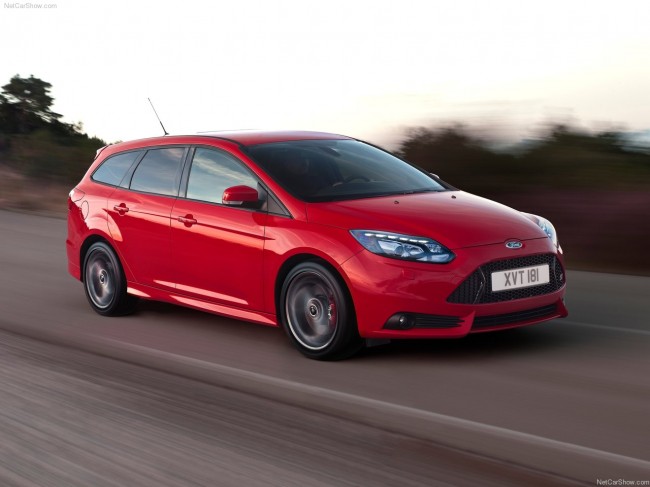 Ford Focus ST 2013: фото, видео, характеристики