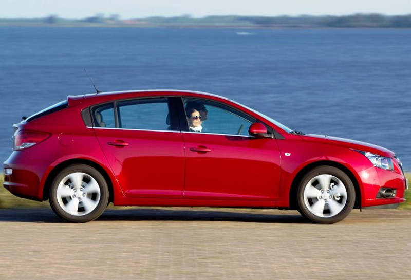 Chevrolet Cruze 2013: цена, фото, характеристики