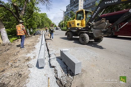 На семи улицах Владивостока ведутся работы по БКАД