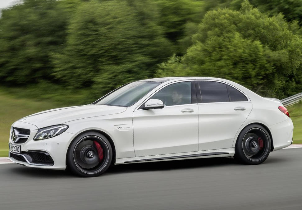 Новые седан и универсал Mercedes-Benz C63 AMG 2015