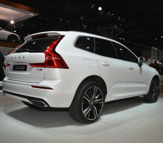 Новый Volvo XC60 2018 в России (фото, цена, видео)