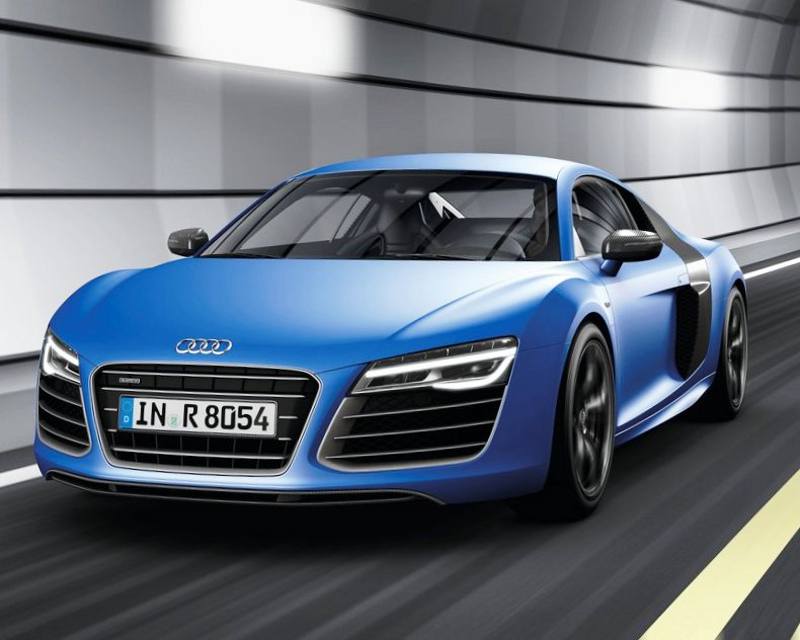 Российские цены на Audi R8 2015 года