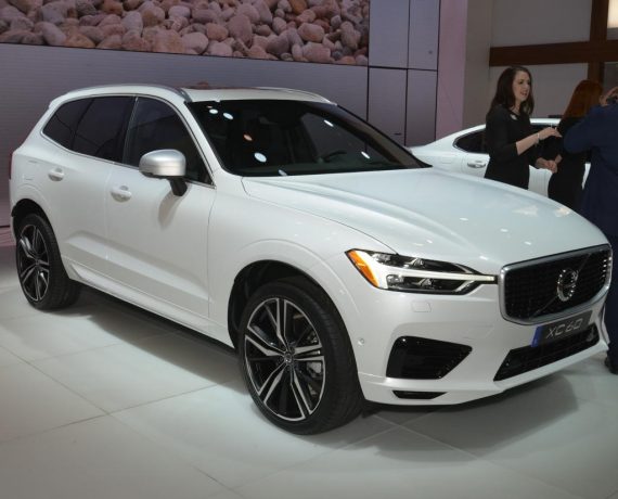 Новый Volvo XC60 2018 в России (фото, цена, видео)