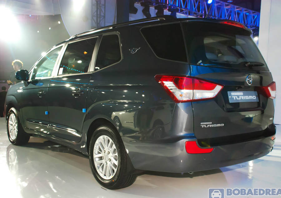 SsangYong Stavic 2014: цена, фото, характеристики