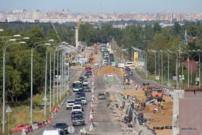 Рабочее движение запустили по Усть-Ижорскому шоссе в Колпино в Петербурге