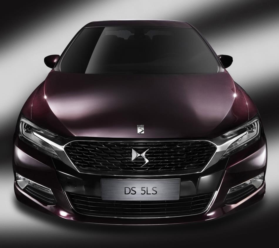 Новый седан Citroen DS 5LS 2015 (фото, видео)