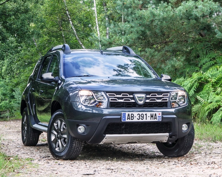 Кроссовер Renault Duster 2014 года (фото)