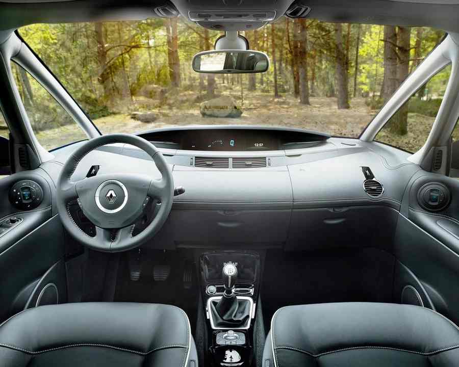 Renault Espace 2013: фото, характеристики