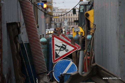 Движение по Макаровскому мосту Екатеринбурге запустят в понедельник в 13:00