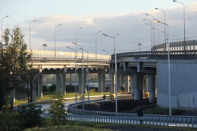 На новой развязке Объездная - ул. Серафимы Дерябиной в Екатеринбурге частично запустили движение