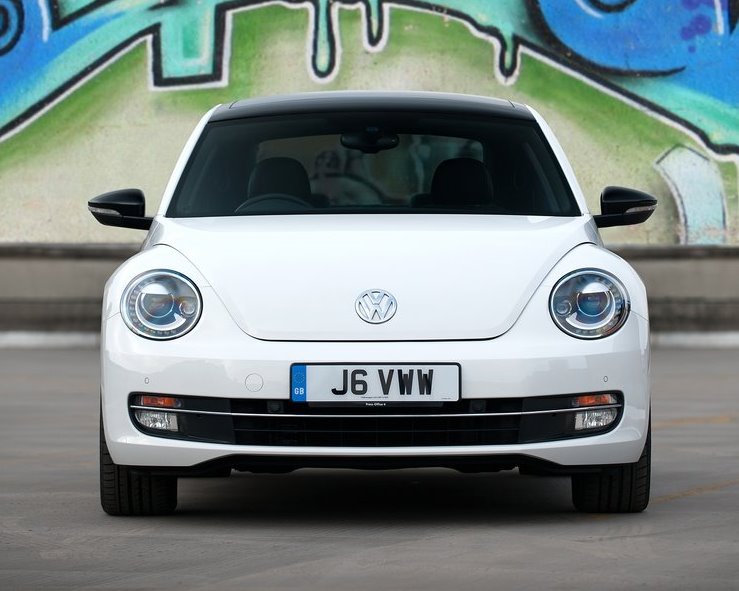 Цены на Volkswagen Beetle («Жук») 2013 в России