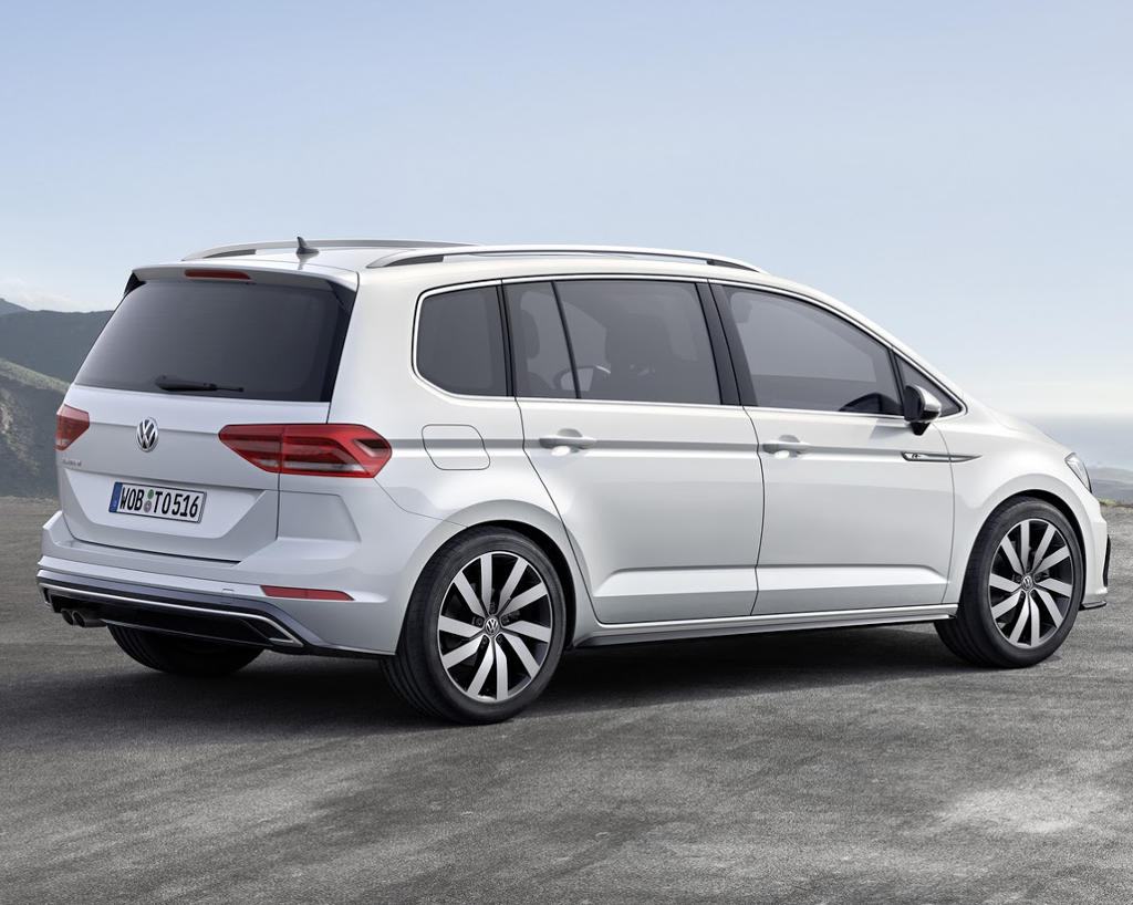 Новый Volkswagen Touran 2016 (фото, цена, видео)