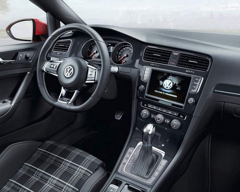 Volkswagen Golf GTD 2014: цена, фото, характеристиками