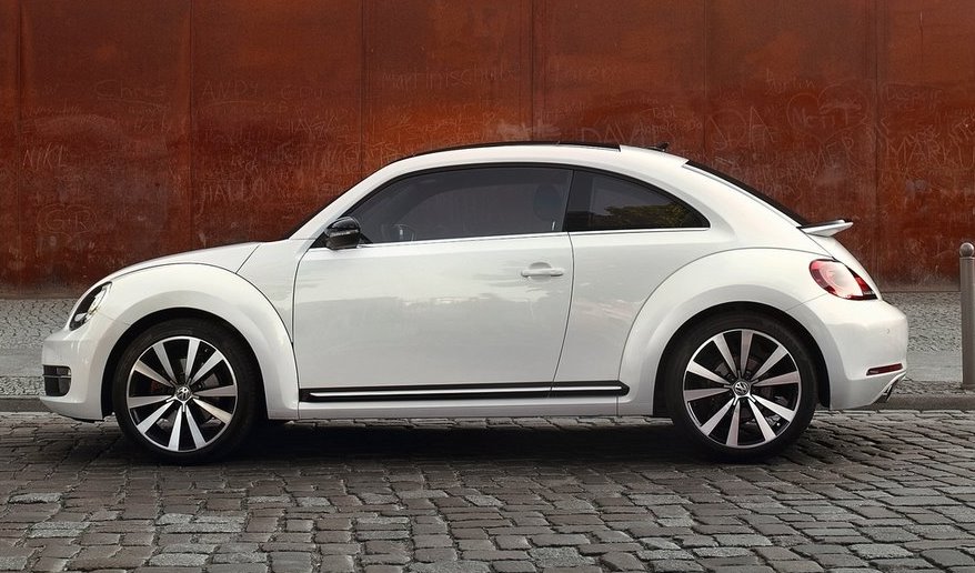 Цены на Volkswagen Beetle («Жук») 2013 в России