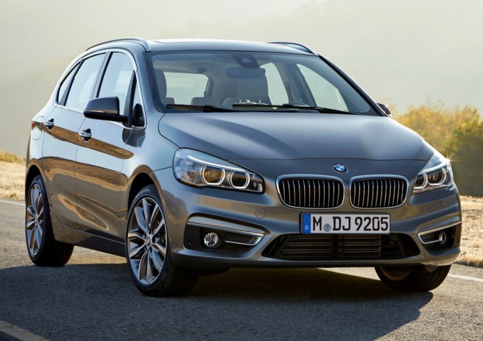 Переднеприводный BMW 2-Series Active Tourer 2015