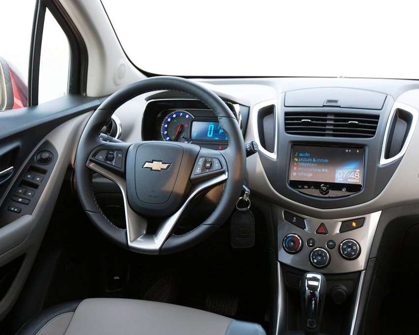 Новый Chevrolet Tracker 2013-2014: цена, фото, характеристики