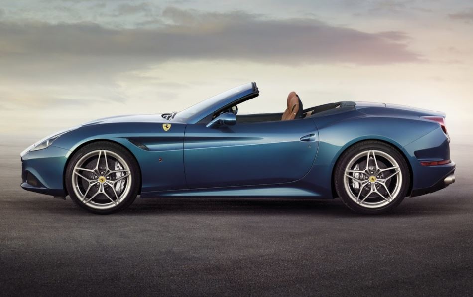 Обновленный Ferrari California T 2015