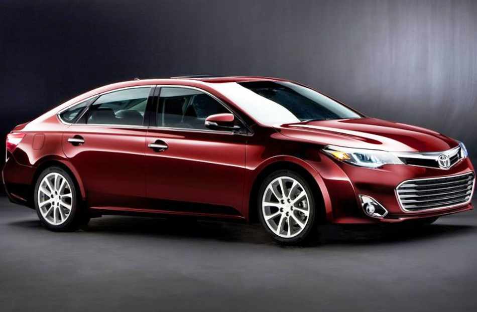 Новая Toyota Avalon 2013: фото, видео