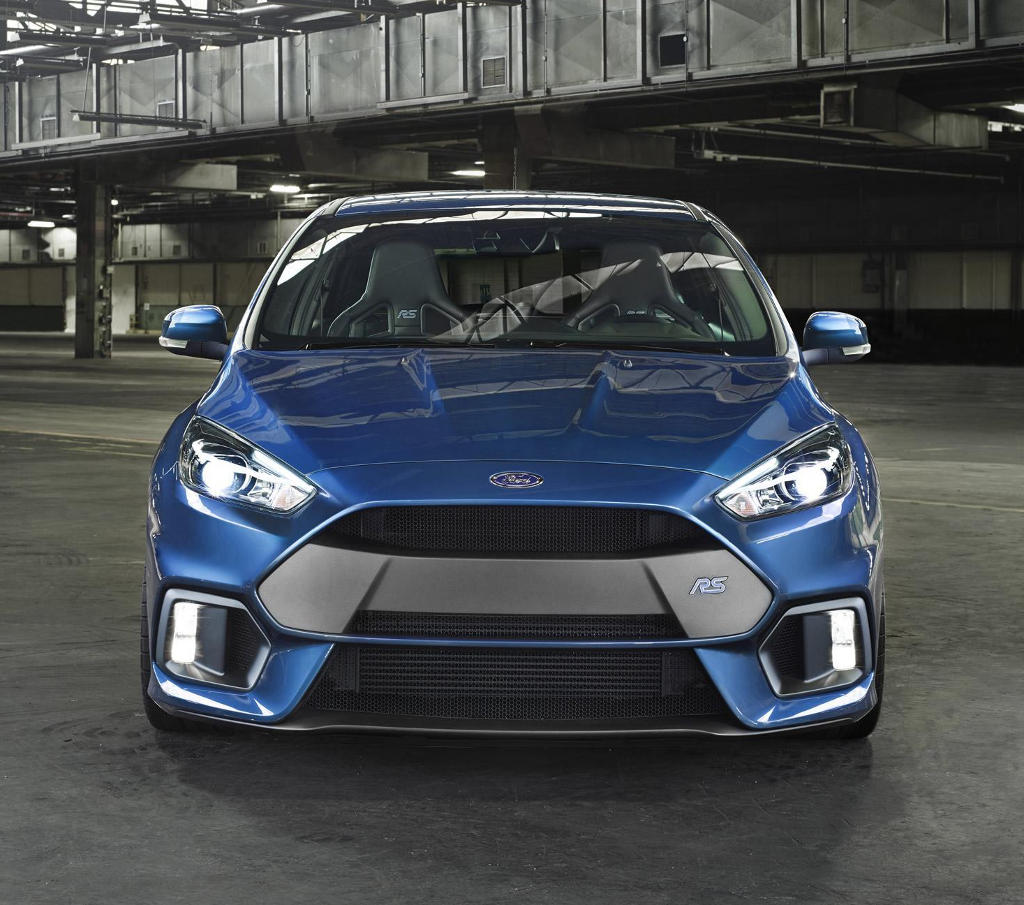 «Заряженный» хетчбэк Ford Focus RS 2016 (фото, цена)