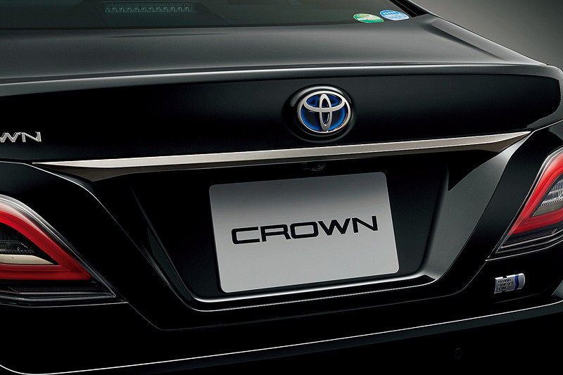 Новый спортивный Toyota Crown Sport Style 2020