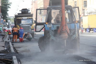 Началось строительство дорог с твердым покрытием в микрорайоне Евпатории