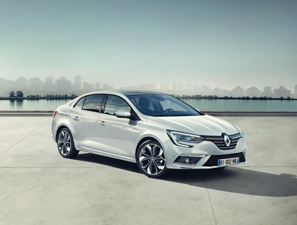 Новый седан Renault Megane 4 2017 заменит Fluence (фото, цена)