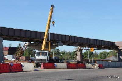 Власти Петербурга ищут подрядчиков для завершения работ на Лиговском и Гореловском путепроводах