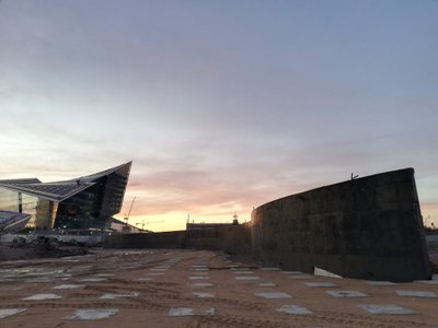 Завершено устройство подпорной стенки при строительстве дорог к Лахта-центру в Петербурге