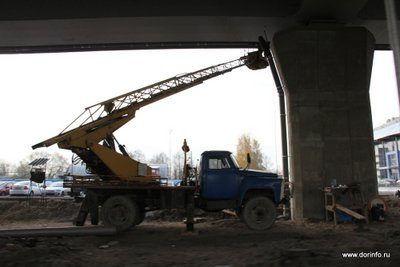 Завершено бетонирование опор эстакады съезда с основного хода СВХ на Ярославское шоссе в Москве