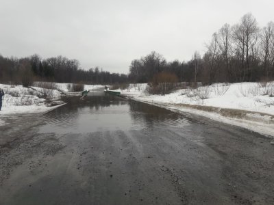 Подтоплены два низководных моста через реку Мокша в Мордовии