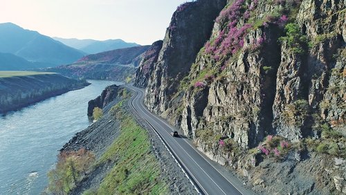 Более 100 км Чуйского тракта отремонтируют в этом году в Республике Алтай