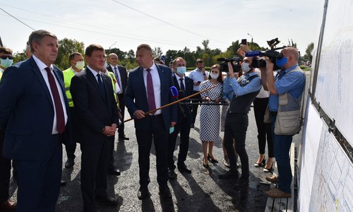 Подрядчик благоустроил подходы к новому Литейному мосту в Брянске